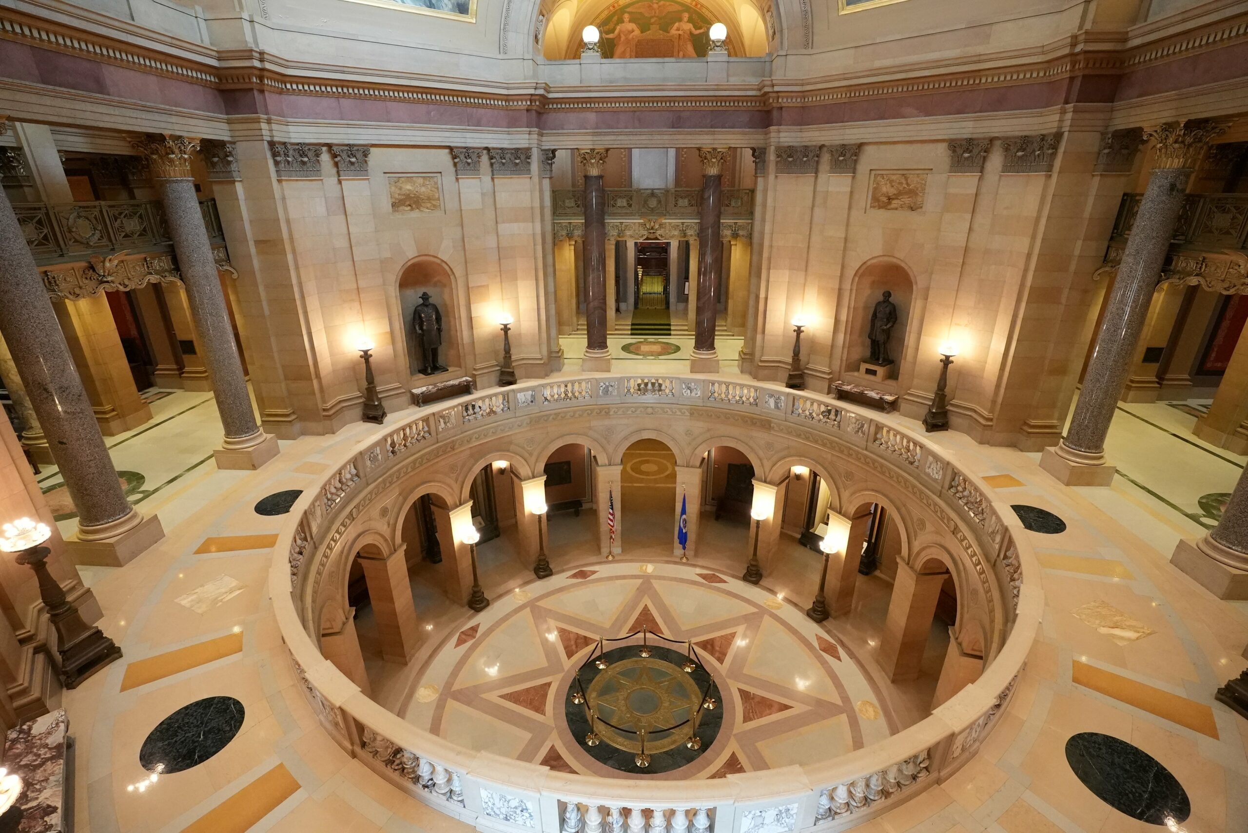 The Minnesota capital rotunda. 